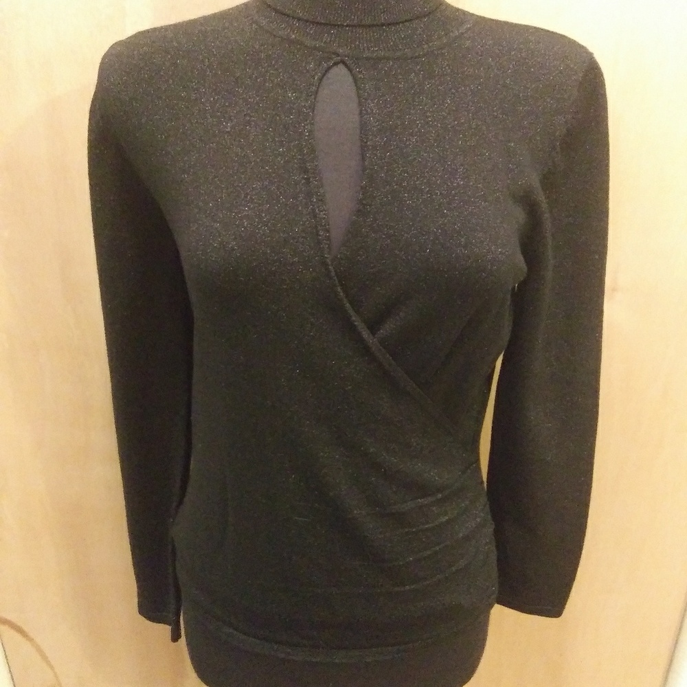For The Republic Turtle Neck